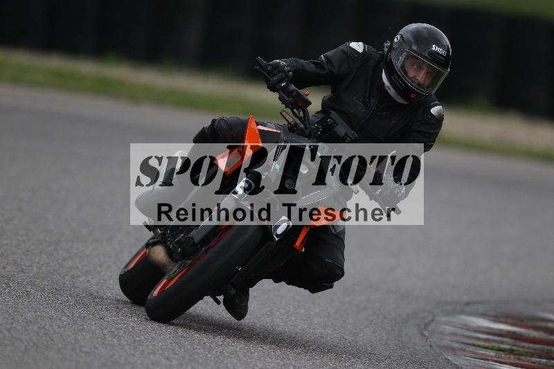 /Archiv-2025/10 23.04.2025 Cornu Master School ADR/gruen-vert/30